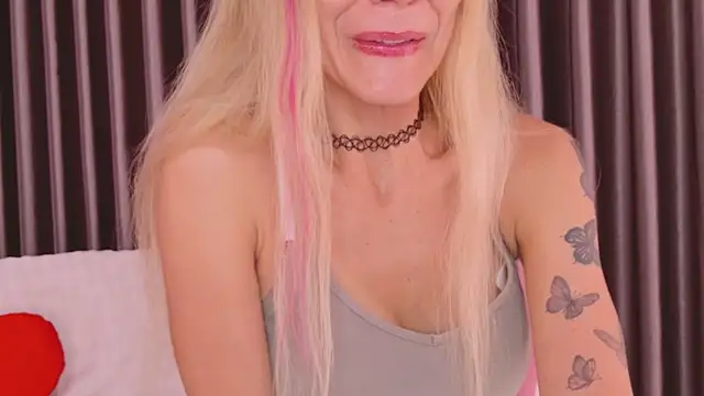 betty xoxoo online show from July 14, 2026, 10:32 am