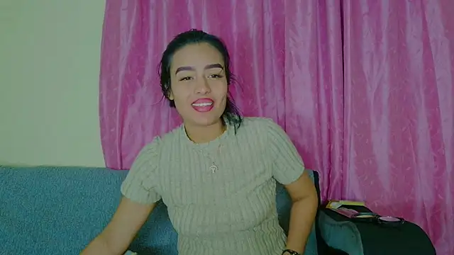 Snapshot of joyshe__vergara chatting on December 22, 2025, 5:48 am joyshe vergara online show from December 22, 2025, 5:48 am