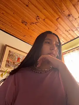 Alix Rousses21 online show from March 19, 2026, 5:28 pm