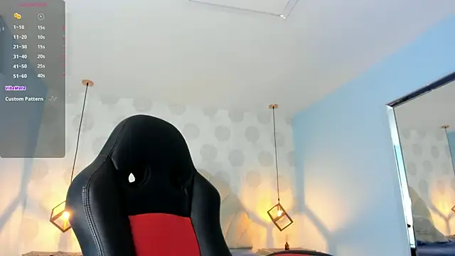 Snapshot of VENUSGREYS1 chatting on May 9, 2026, 12:10 pm VENUSGREYS1 online show from May 9, 2026, 12:10 pm