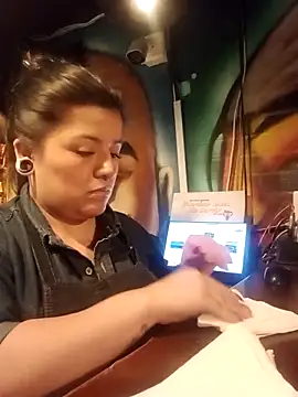 Snapshot of Luna_Maar_ chatting on December 17, 2025, 12:05 am Luna Maar online show from December 17, 2025, 12:05 am