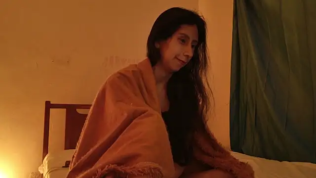 Snapshot of MoonLipsON- chatting on May 20, 2026, 2:18 am MoonLipsON- online show from May 20, 2026, 2:18 am