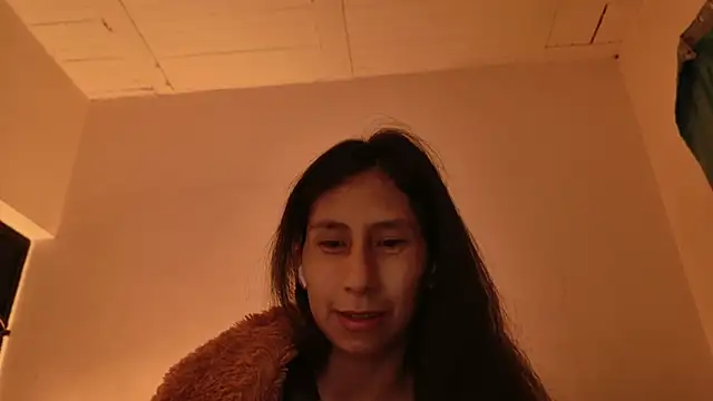 Snapshot of MoonLipsON- chatting on June 7, 2026, 4:16 am MoonLipsON- online show from June 7, 2026, 4:16 am