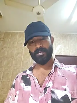 Snapshot of Bigkannan chatting on February 3, 2026, 9:20 pm Bigkannan online show from February 3, 2026, 9:20 pm