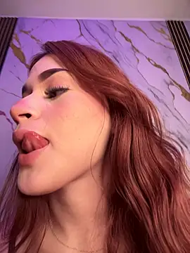 Snapshot of Francesca_Galeano chatting on December 17, 2025, 8:48 pm Francesca Galeano online show from December 17, 2025, 8:48 pm