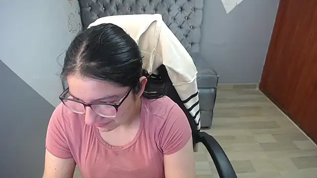 eva smit t online show from February 21, 2026, 2:23 am