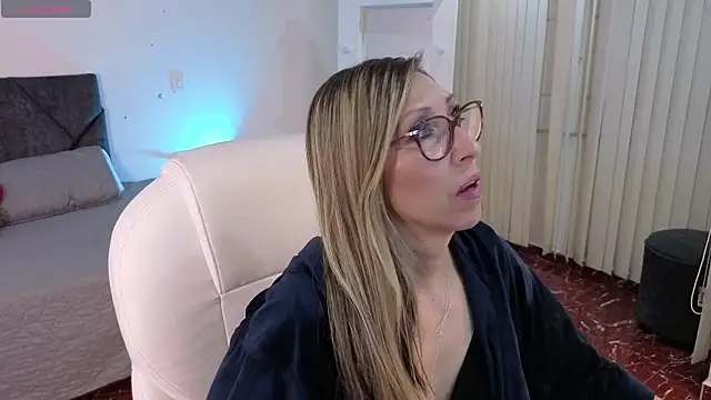 Scarlett 079 online show from February 15, 2026, 11:52 am