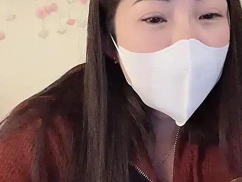 Snapshot of Mimy18 chatting on February 9, 2026, 4:55 pm Mimy18 online show from February 9, 2026, 4:55 pm