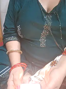 Snapshot of desiriya14 chatting on June 21, 2026, 5:26 pm desiriya14 online show from June 21, 2026, 5:26 pm