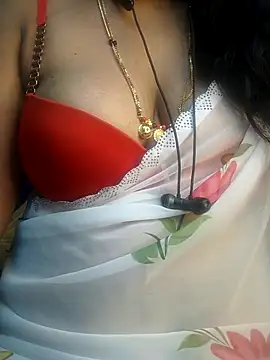 Preeti345 online show from April 25, 2026, 3:31 pm