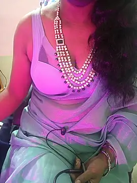 Snapshot of Preeti345 chatting on June 12, 2026, 1:32 pm Preeti345 online show from June 12, 2026, 1:32 pm