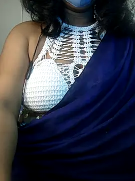 Snapshot of Preeti345 chatting on July 2, 2026, 4:35 pm Preeti345 online show from July 2, 2026, 4:35 pm