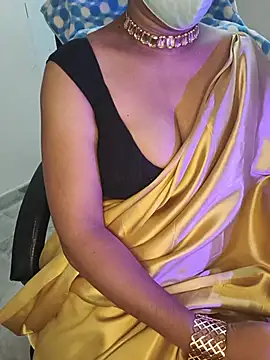 Snapshot of Preeti345 chatting on July 13, 2026, 5:27 pm Preeti345 online show from July 13, 2026, 5:27 pm