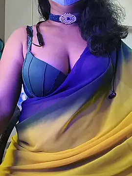 Snapshot of Preeti345 chatting on July 21, 2026, 6:43 pm Preeti345 online show from July 21, 2026, 6:43 pm