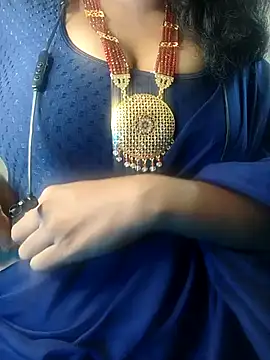 Snapshot of Preeti345 chatting on July 22, 2026, 4:10 pm Preeti345 online show from July 22, 2026, 4:10 pm