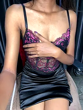 Snapshot of -Micky- chatting on December 5, 2025, 1:58 am -Micky- online show from December 5, 2025, 1:58 am