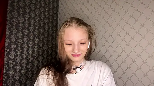 Cleonoth2o online show from February 12, 2026, 8:59 pm