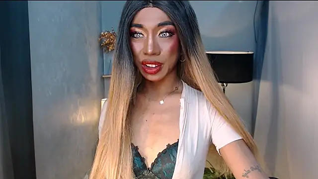 TsBlackHORSECOCKcalix online show from May 3, 2026, 2:06 am