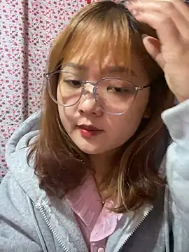 Snapshot of Samsam-006 chatting on February 4, 2026, 5:02 am Samsam-006 online show from February 4, 2026, 5:02 am