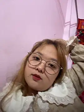 Snapshot of Samsam-006 chatting on March 10, 2026, 12:54 pm Samsam-006 online show from March 10, 2026, 12:54 pm