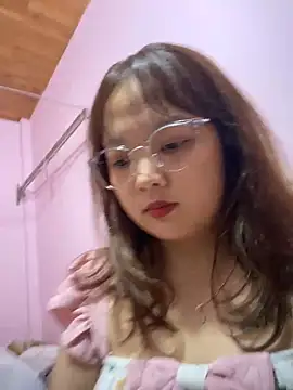 Snapshot of Samsam-006 chatting on April 1, 2026, 2:58 pm Samsam-006 online show from April 1, 2026, 2:58 pm
