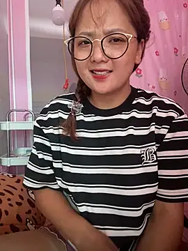Snapshot of Samsam-006 chatting on May 27, 2026, 2:52 am Samsam-006 online show from May 27, 2026, 2:52 am