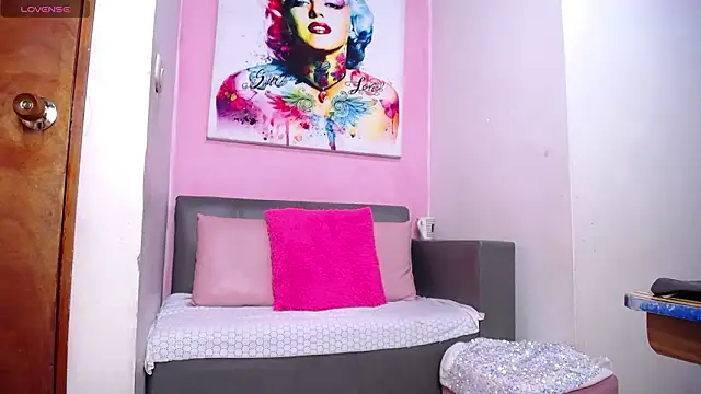 danycute  online show from February 14, 2026, 2:47 pm