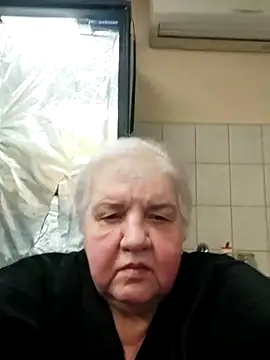 Snapshot of HapinessLovee chatting on December 19, 2025, 7:59 am HapinessLovee online show from December 19, 2025, 7:59 am