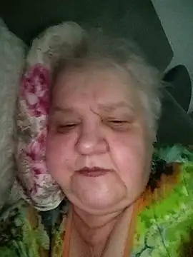 HapinessLovee online show from December 21, 2025, 4:47 pm