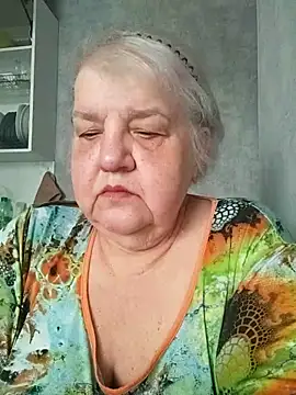 HapinessLovee online show from April 24, 2026, 6:38 am