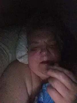 Snapshot of HapinessLovee chatting on May 18, 2026, 10:37 pm HapinessLovee online show from May 18, 2026, 10:37 pm