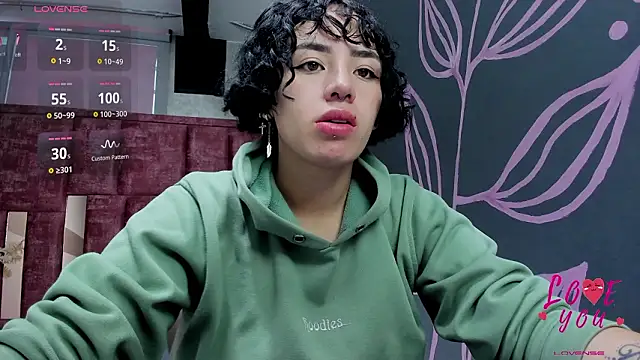 Kiara Fox   online show from February 26, 2026, 8:30 pm