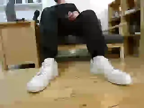 Snapshot of jonas_camboy chatting on January 7, 2026, 7:49 pm jonas camboy online show from January 7, 2026, 7:49 pm