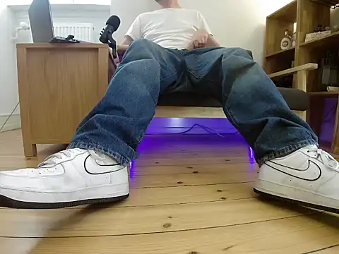 Snapshot of jonas_camboy chatting on January 14, 2026, 2:12 pm jonas camboy online show from January 14, 2026, 2:12 pm