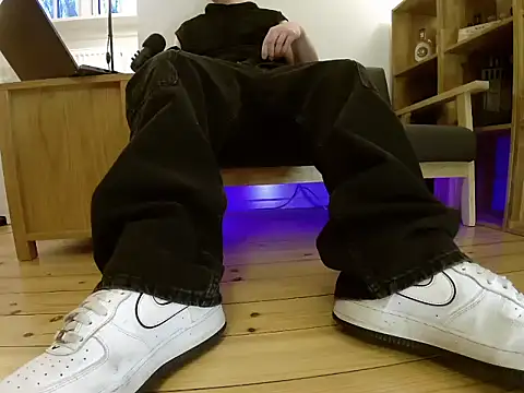 Snapshot of jonas_camboy chatting on February 27, 2026, 4:29 pm jonas camboy online show from February 27, 2026, 4:29 pm