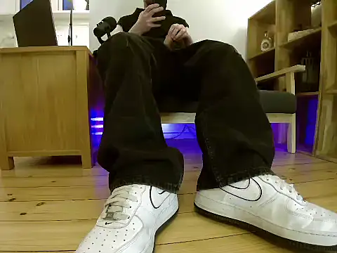 Snapshot of jonas_camboy chatting on March 3, 2026, 5:19 pm jonas camboy online show from March 3, 2026, 5:19 pm