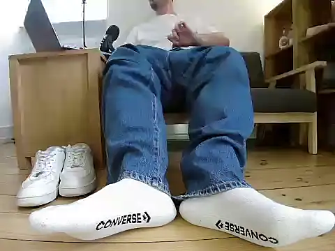 Snapshot of jonas_camboy chatting on April 1, 2026, 1:41 pm jonas camboy online show from April 1, 2026, 1:41 pm