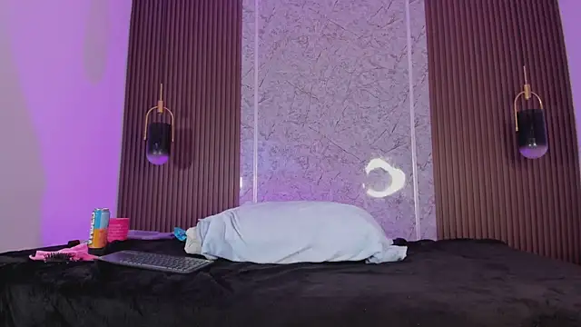Snapshot of maye_wells_ chatting on July 23, 2026, 1:58 am maye wells online show from July 23, 2026, 1:58 am