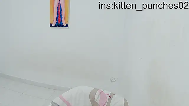 kiten punchs02 online show from January 11, 2026, 11:32 pm