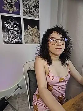 Snapshot of little__ammy chatting on July 24, 2026, 2:31 am little ammy online show from July 24, 2026, 2:31 am