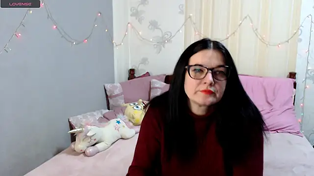 SashaBond online show from February 15, 2026, 12:58 pm