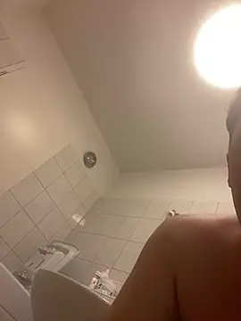 VIP9696 online show from March 3, 2026, 9:10 pm