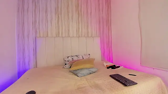 EdnaJara online show from February 3, 2026, 3:59 am