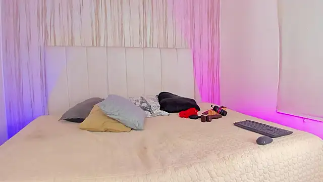 EdnaJara online show from March 8, 2026, 4:22 pm