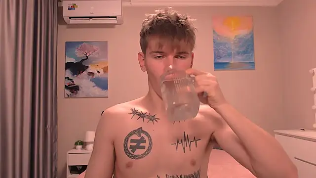 Fredd Xanders online show from December 17, 2025, 7:31 pm