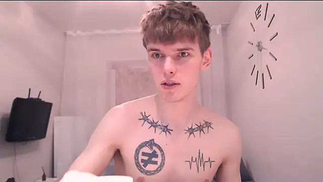 Snapshot of Fredd_Xanders chatting on May 13, 2026, 4:48 pm Fredd Xanders online show from May 13, 2026, 4:48 pm