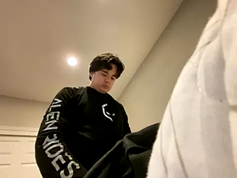 phantom898983 online show from January 6, 2026, 5:22 am