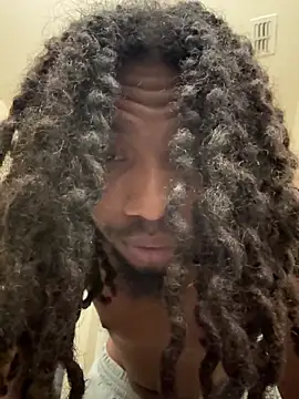 justinsider3000 online show from December 17, 2025, 6:47 pm