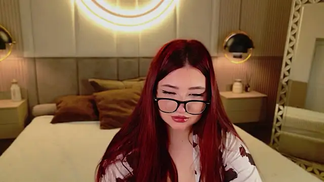 Snapshot of DakotaSecret chatting on May 6, 2026, 10:42 am DakotaSecret online show from May 6, 2026, 10:42 am