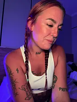 Snapshot of savana_xo chatting on February 7, 2026, 5:33 am savana xo online show from February 7, 2026, 5:33 am